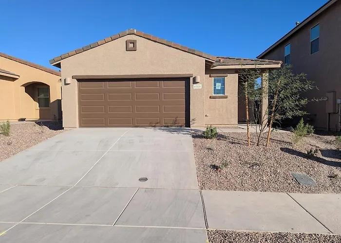 Holiday home Spacious 3br - Pool, Playground, Ev Station L2, Near Freeway, Free Parking Tucson