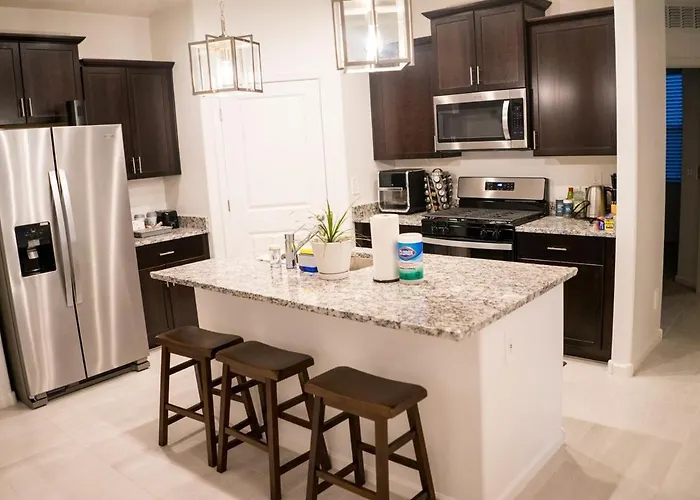 Spacious 3br - Pool, Playground, Ev Station L2, Near Freeway, Free Parking * Tucson