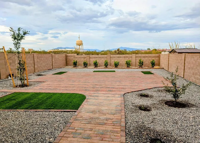 Spacious 3br - Pool, Playground, Ev Station L2, Near Freeway, Free Parking Holiday home